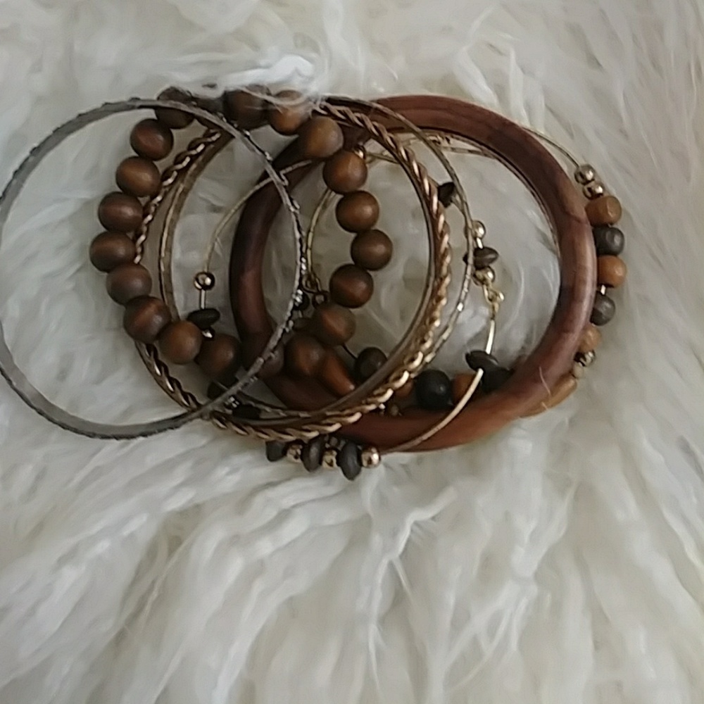 10 Bangle Bracelets